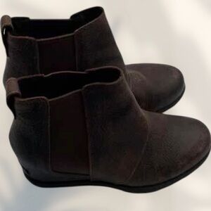 Sorel Joan of Arctic Wedge II Chelsea Boots – Brown Leather – Women’s Size 9